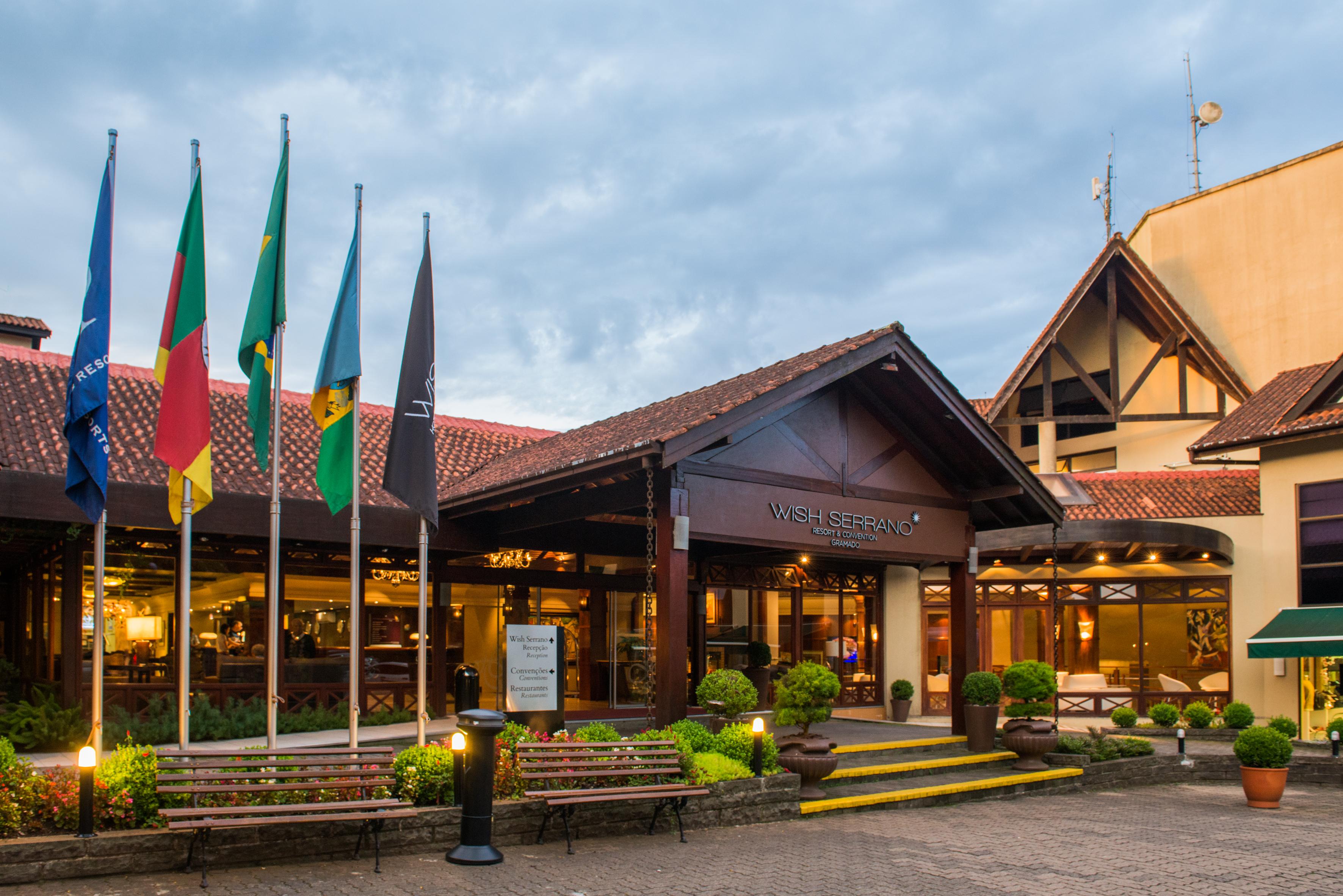 Wish Serrano Resort Gramado Luaran gambar The entrance of the hotel